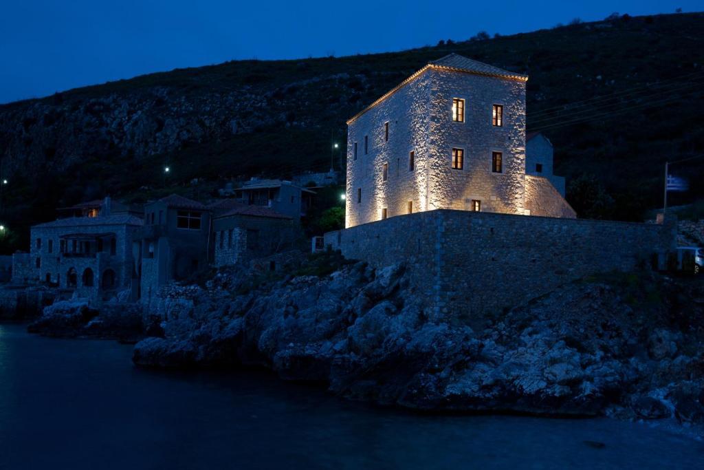 Mavromichalai Limeni Exterior foto