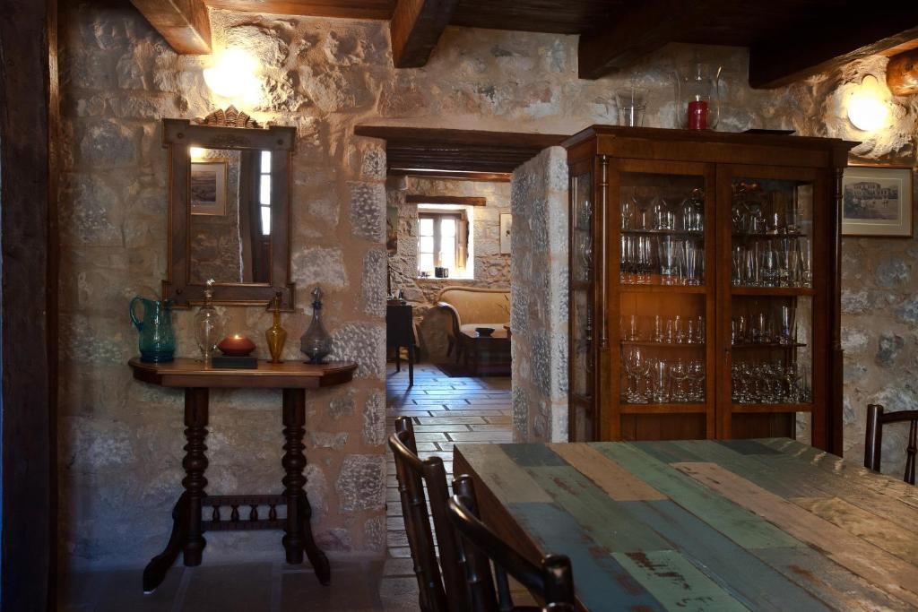 Mavromichalai Limeni Exterior foto