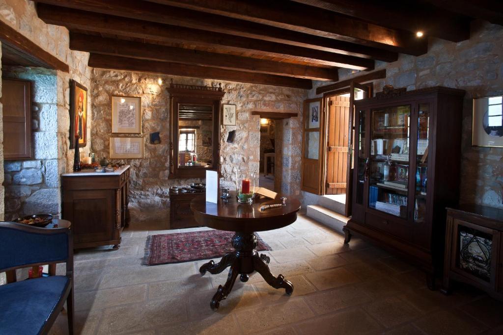 Mavromichalai Limeni Exterior foto